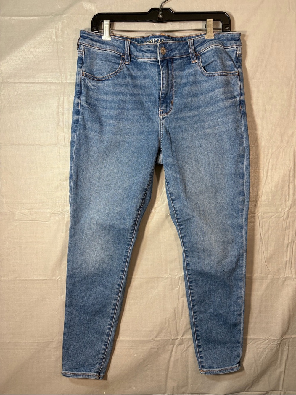 161. American Eagle Light Blue Denim Jeans - jegging